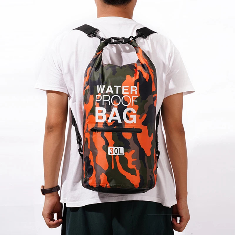 Vattentät Ryggsäck Simning: Premium 30L Outdoor Väska för Året Runt - Ryggsäck